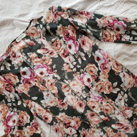 Impressions floral long sleeve kimono - Picture 3 of 5